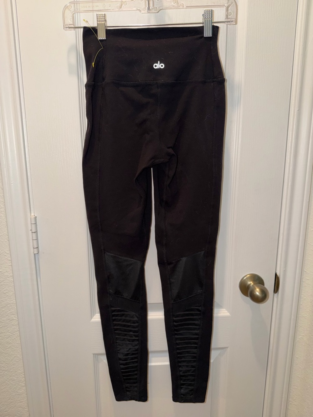 ALO Yoga Moto Black Women High-Rise Performance Leggings